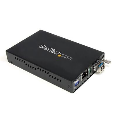 StarTech.com 1000 Mbps Gigabit Single Mode Fiber Media Converter LC 40 km - TAA - Thumbnail 2