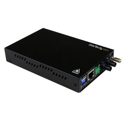 StarTech.com 10/100 Mbps Multi Mode Fiber Media Converter ST 2 km - Thumbnail 2