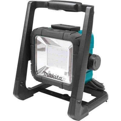 Makita DML805/1 18/110V LXT Cordless Worklight Led (110V) (Bare Unit)