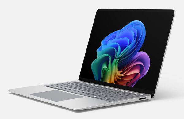 Microsoft Surface Laptop 8 13.8" Copilot+ PC Snapdragon 35 cm (13.8") Touchscreen 32 GB LPDDR5x-SDRAM 256 GB SSD Wi-Fi 7 (802.11be) Windows 11 Pro Platinum - Thumbnail 2