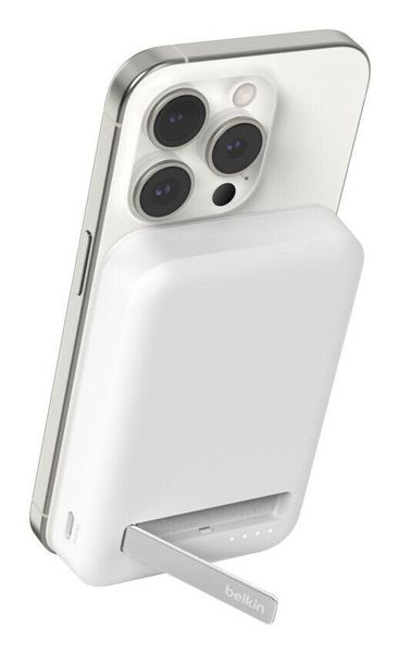 Belkin BoostCharge Pro 8000 mAh Wireless charging White - Thumbnail 2