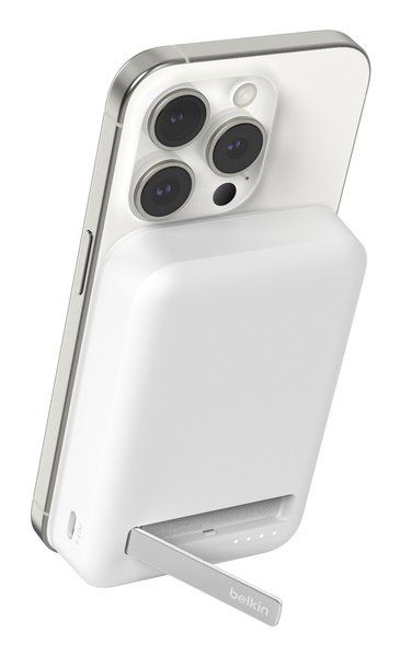 Belkin BoostCharge Pro Wireless charging White - Image 1