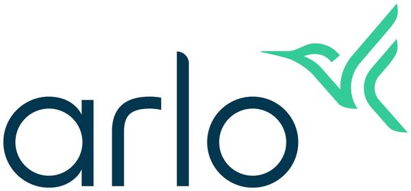 Arlo Essential 3 2K Pan-Tilt Security Camera - Thumbnail 2
