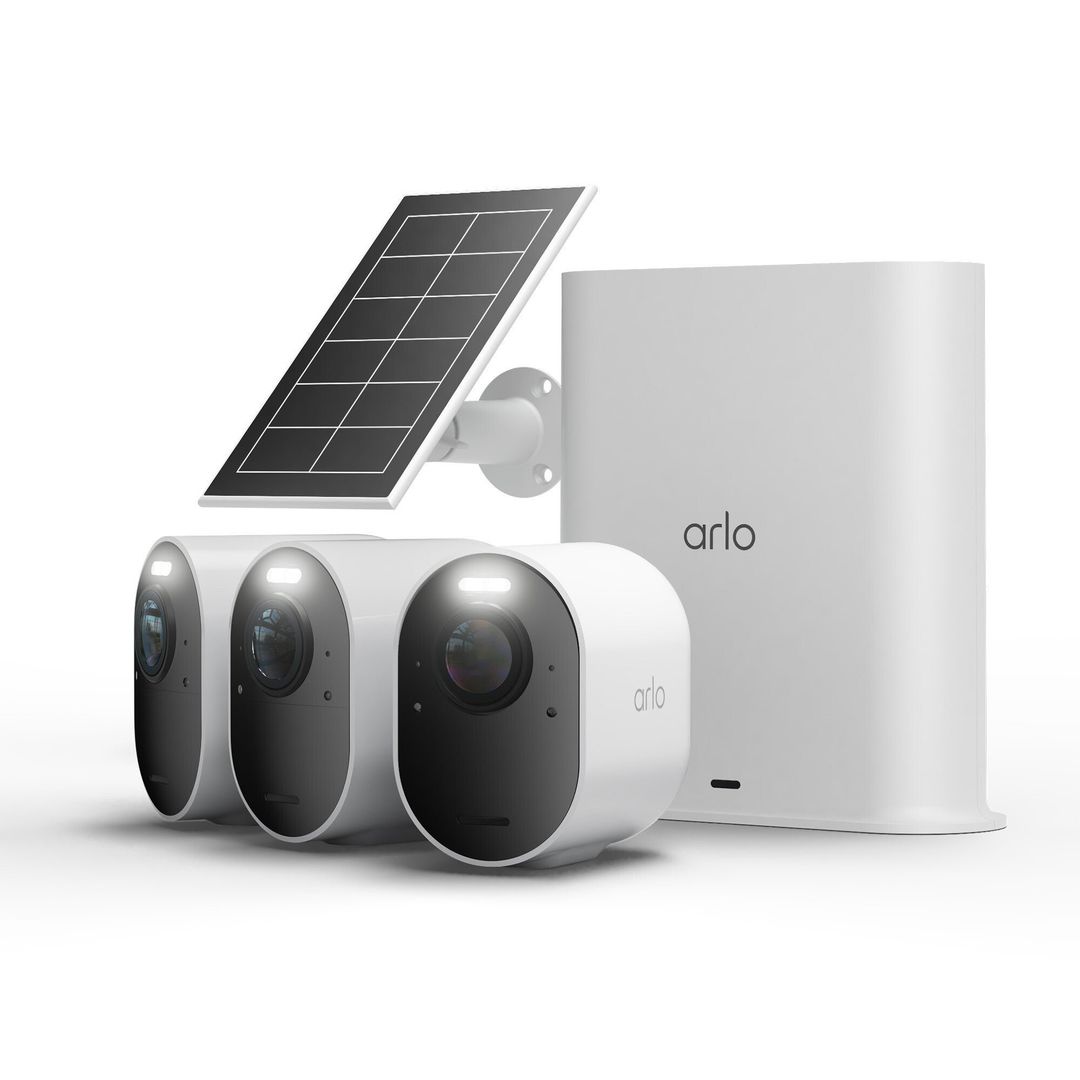Arlo Ultra 3 Spotlight Camera (3-Pack) + Solar Panel - Image 1