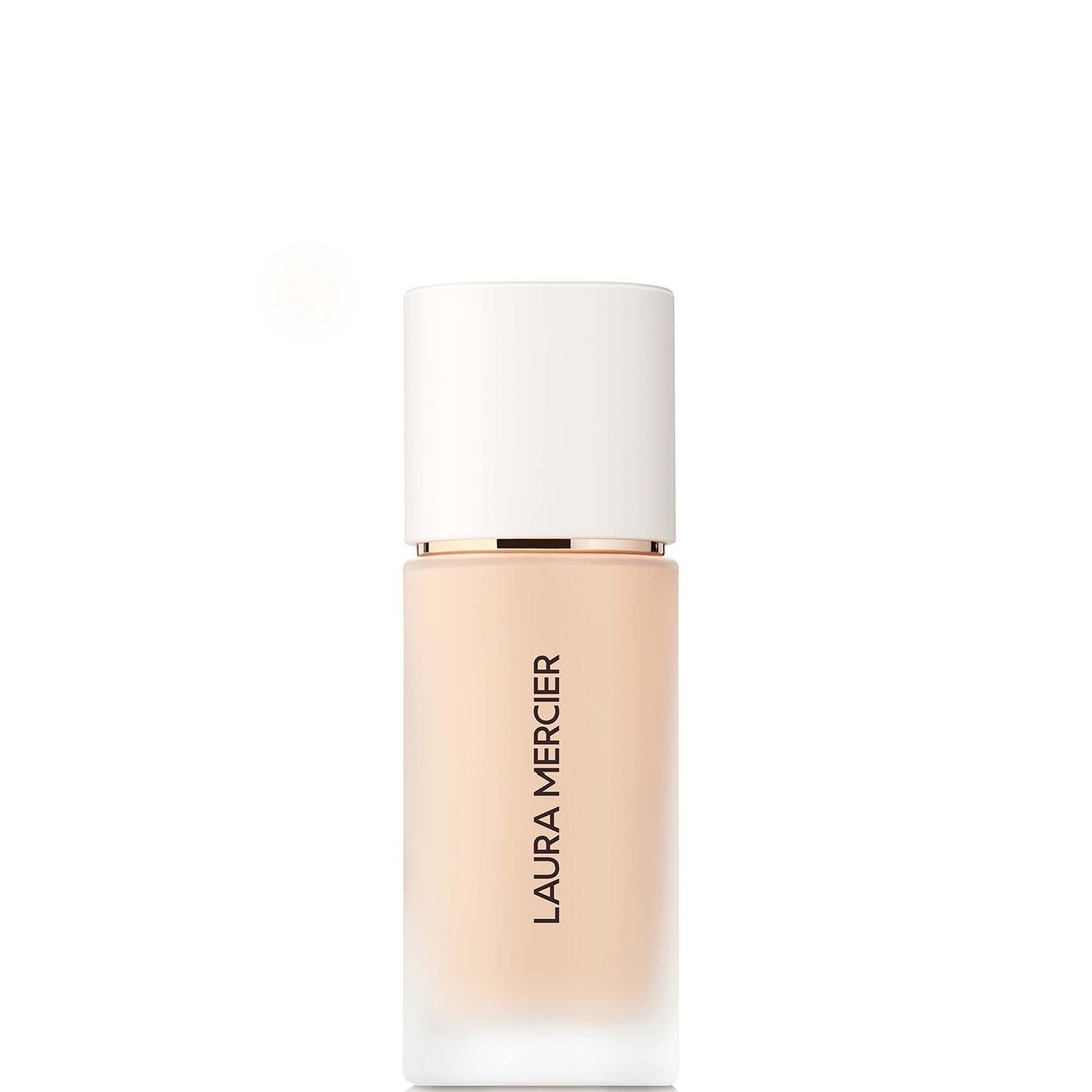 Real Flawless Weightless Perfecting Foundation 30ml (Various Shades) - 0N1 Silk - Image 1