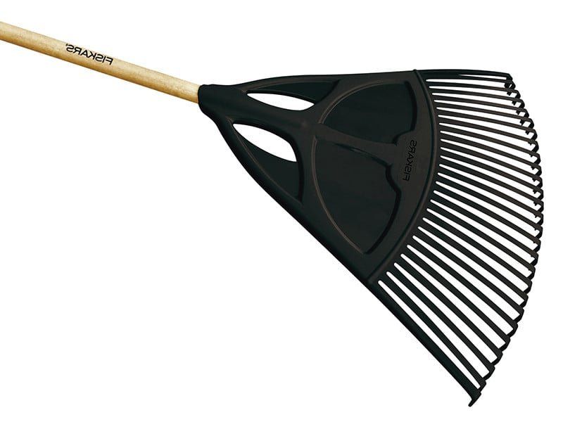 Fiskars 1001584 Classic Large Leaf Rake - Image 1