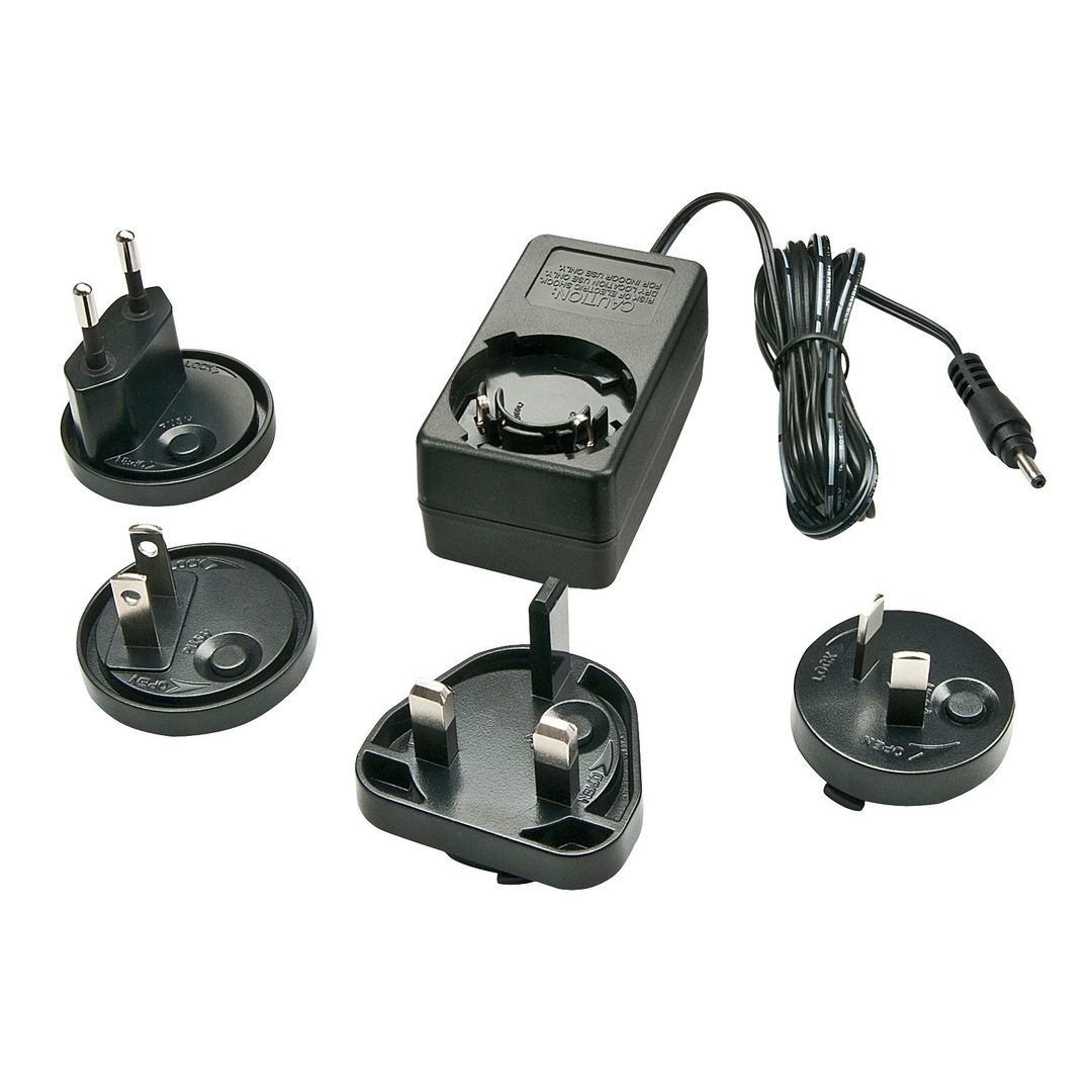 Lindy 5VDC 3A Multi-country Power Supply, 3.5/1.35mm - Image 1