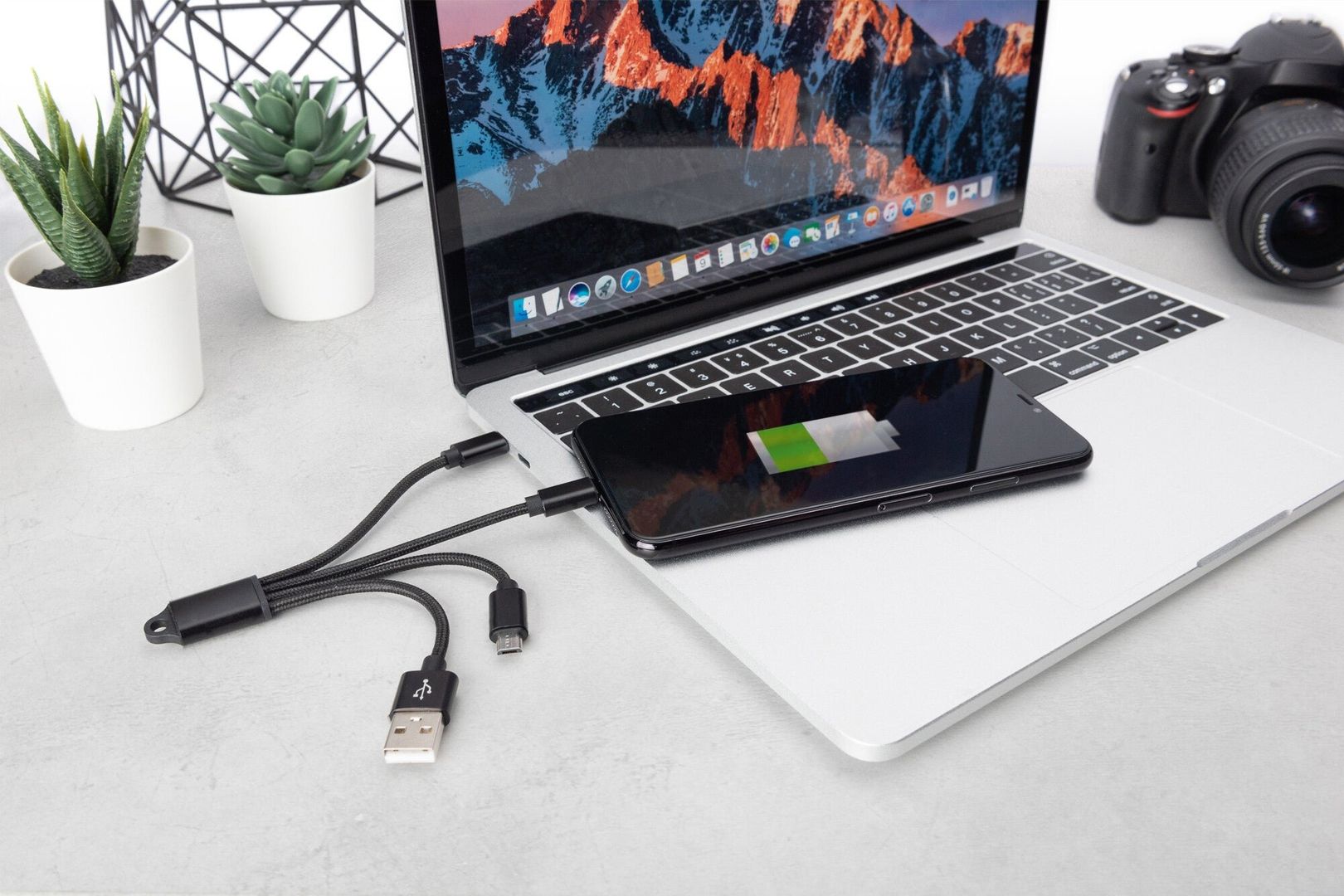 Digitus 3-in-1 charging cable - Image 1