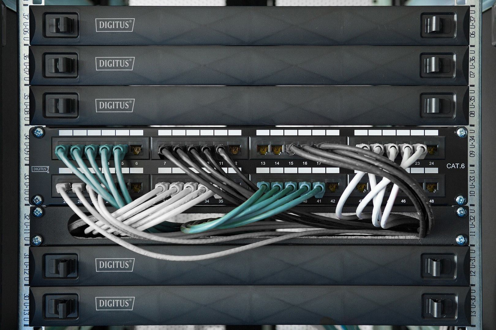 Digitus CAT 6A Keystone module. shielded with intelligent cable manage - Image 1