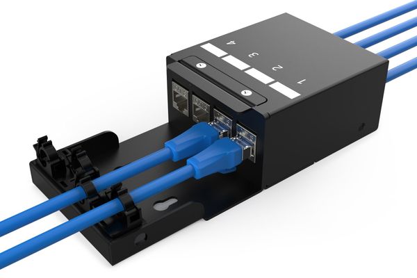 Digitus Consolidation point box. 4-port Keystone modules with intellig