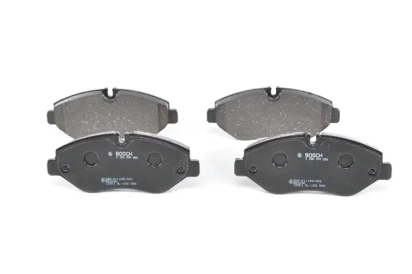 Bosch Front Brake Pads Iveco Daily Mk Iii 06 - | 0986494582 | Euro Car Parts