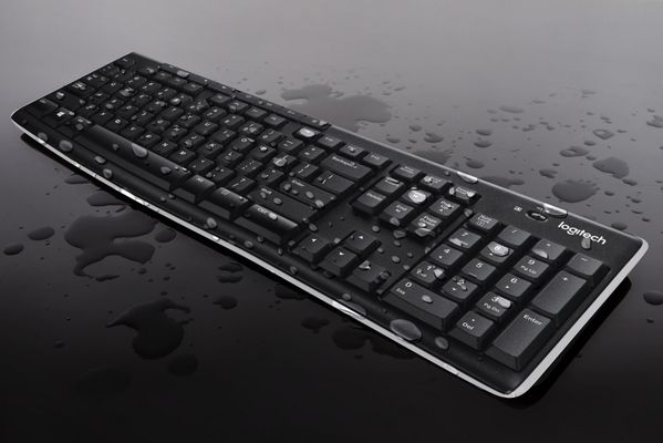 Logitech Wireless Keyboard K270