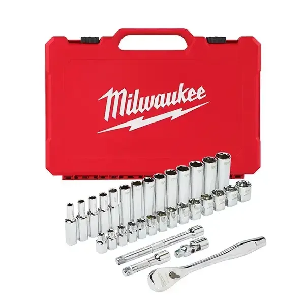 Milwaukee Four Flats 3/8 Drive 32Pc Ratchet & Socket Set -Metric | 4932464945 | Euro Car Parts - Image 1