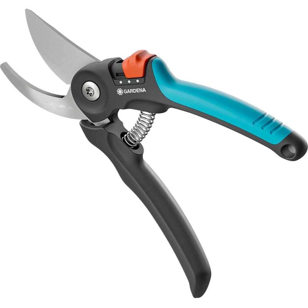 Gardena PREMIUMCUT FLEX Green Wood Bypass Secateurs - Image 1