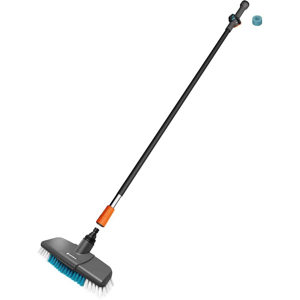 Gardena CLEANSYSTEM Running Water Handle Patio Cleaning Brush Set - Image 1
