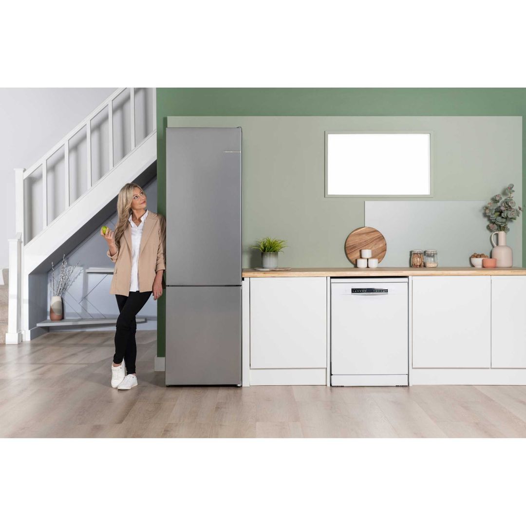 Bosch Series 4 363 Litre 70/30 Freestanding Fridge Freezer - Inox - Image 1