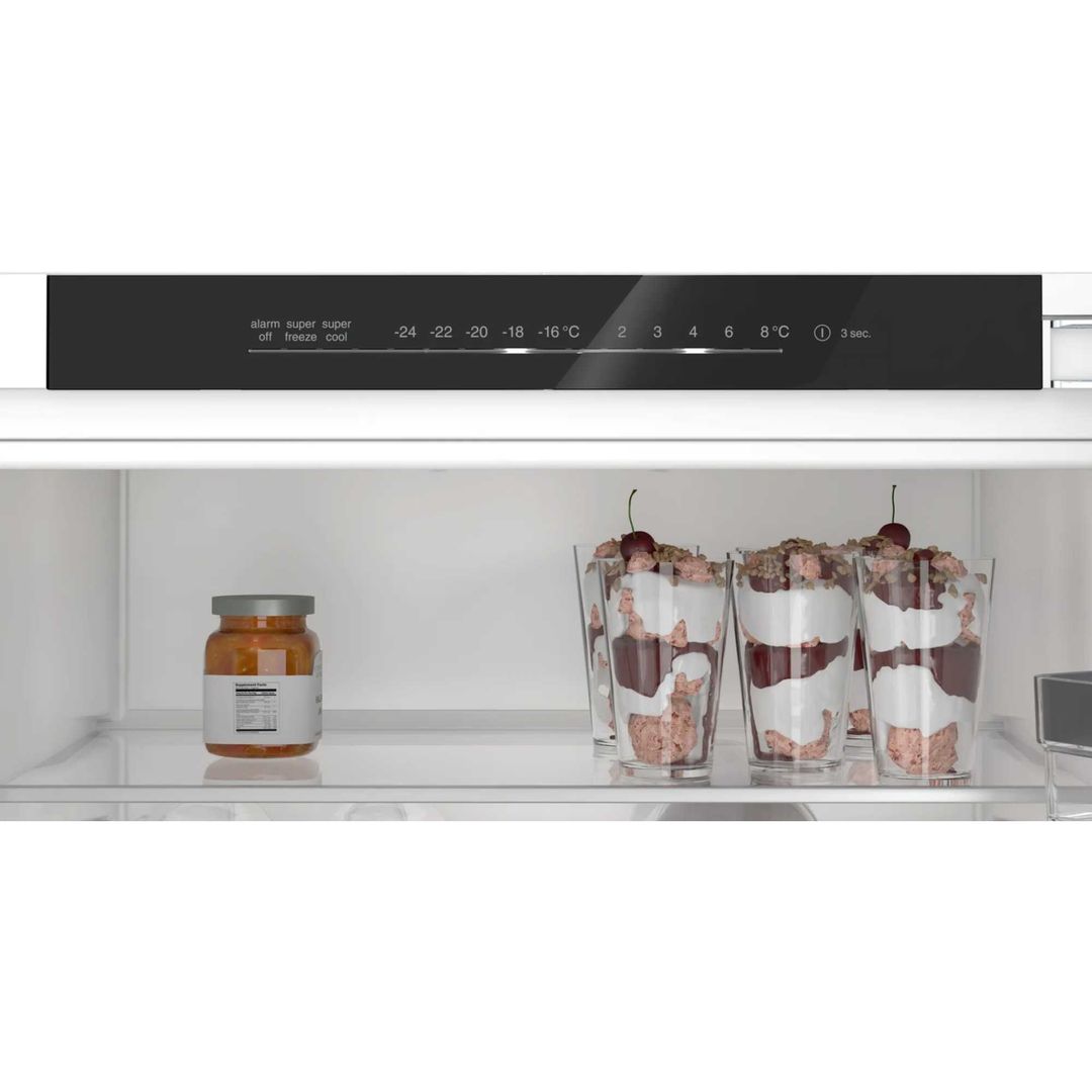 BOSCH Series 4 KIN96VFD0 Integrated 60/40 Fridge Freezer - Fixed Hinge, White - Image 1