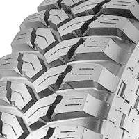 Maxxis M8060 Trepador ( P235/75 R15 104/101Q, POR )