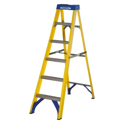 Werner Werner Fibreglass Swingback Stepladder Trade 6 Tread - Thumbnail 2