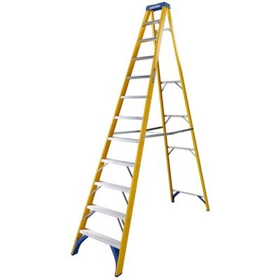 Werner Werner Fibreglass Swingback Stepladder Trade 12 Tread