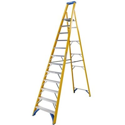 Werner Werner Fibreglass Platform Stepladder Trade 12 Tread