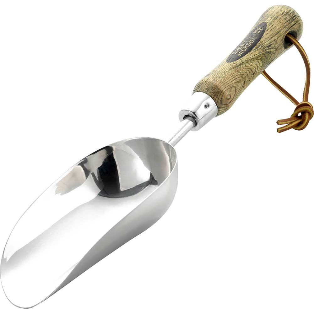 Spear and Jackson Traditional Stainless Steel Hand Soil Scoop - Image 1