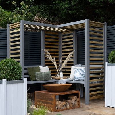 Forest Firenze Corner Garden Arbour Seat 5'11 x 5'11 (1.8m x 1.8m)
