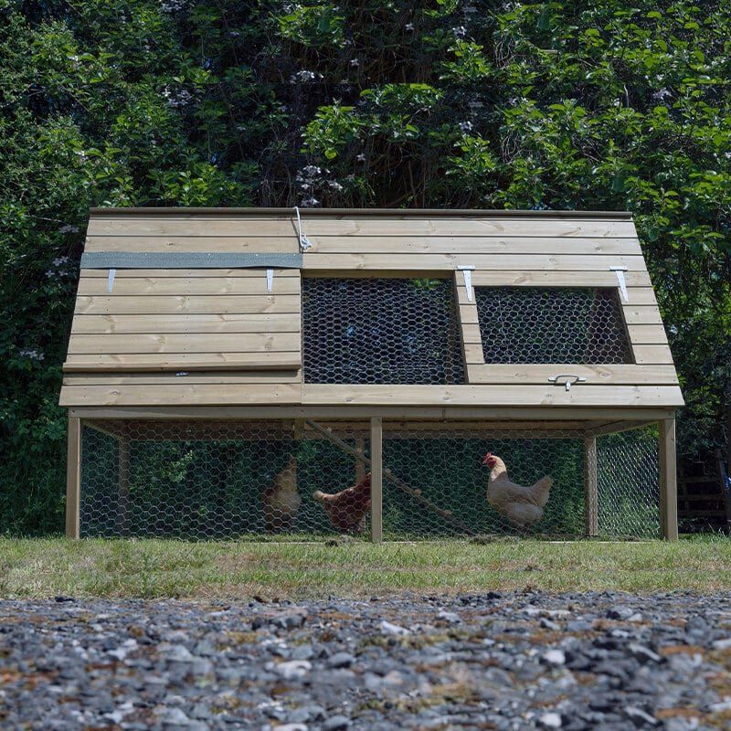 8'6 x 4'8 Forest Hedgerow Wooden Raised Large Chicken Coop (2.58m x 1.41m) - Image 1