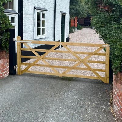 Forest 8 x 4 Croft Prestige Gate (2.44m x 1.22m)