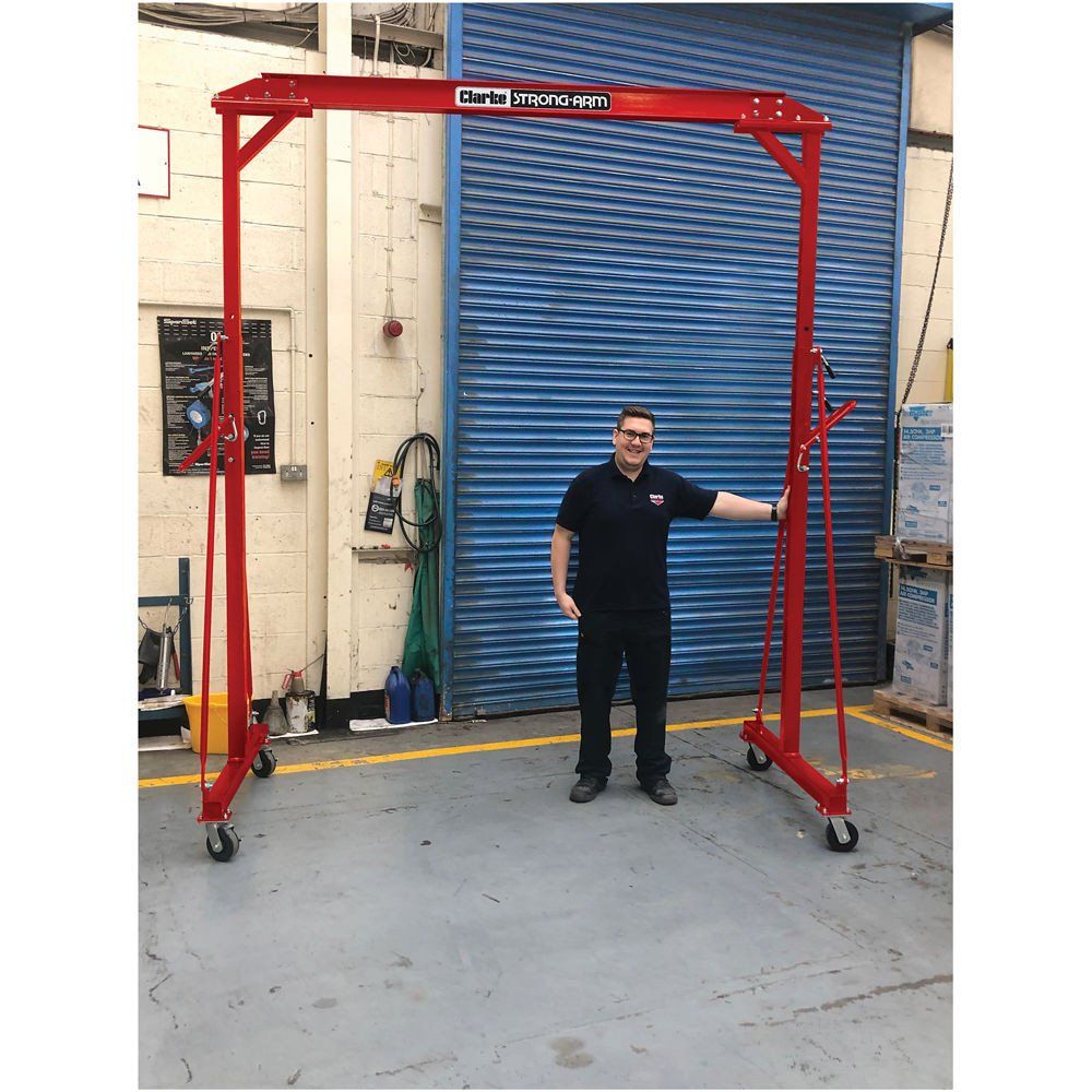 Clarke Clarke CWGC1000 1 Tonne Portable Gantry Crane - Image 1