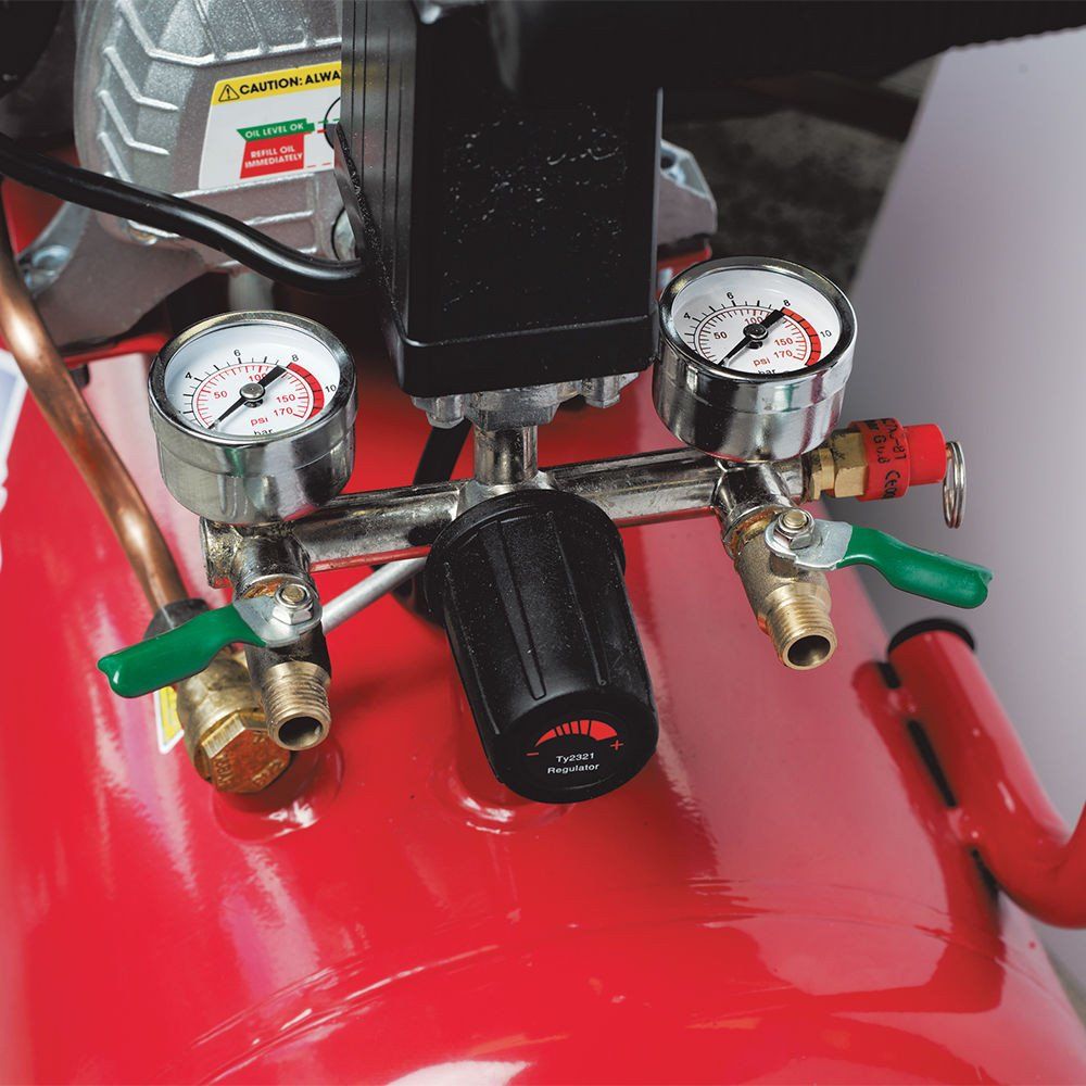 Clarke Clarke Panther 9/50 9.3cfm 50 Litre 2.5HP Air Compressor (230V) - Image 1
