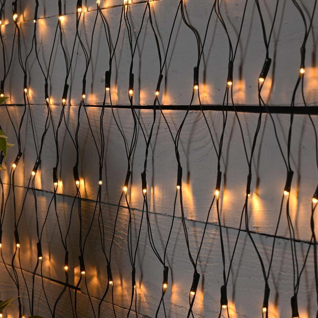 Festive Indoor & Outdoor 175cm x 120cm Firefly Net Light Warm White LEDs - Image 1