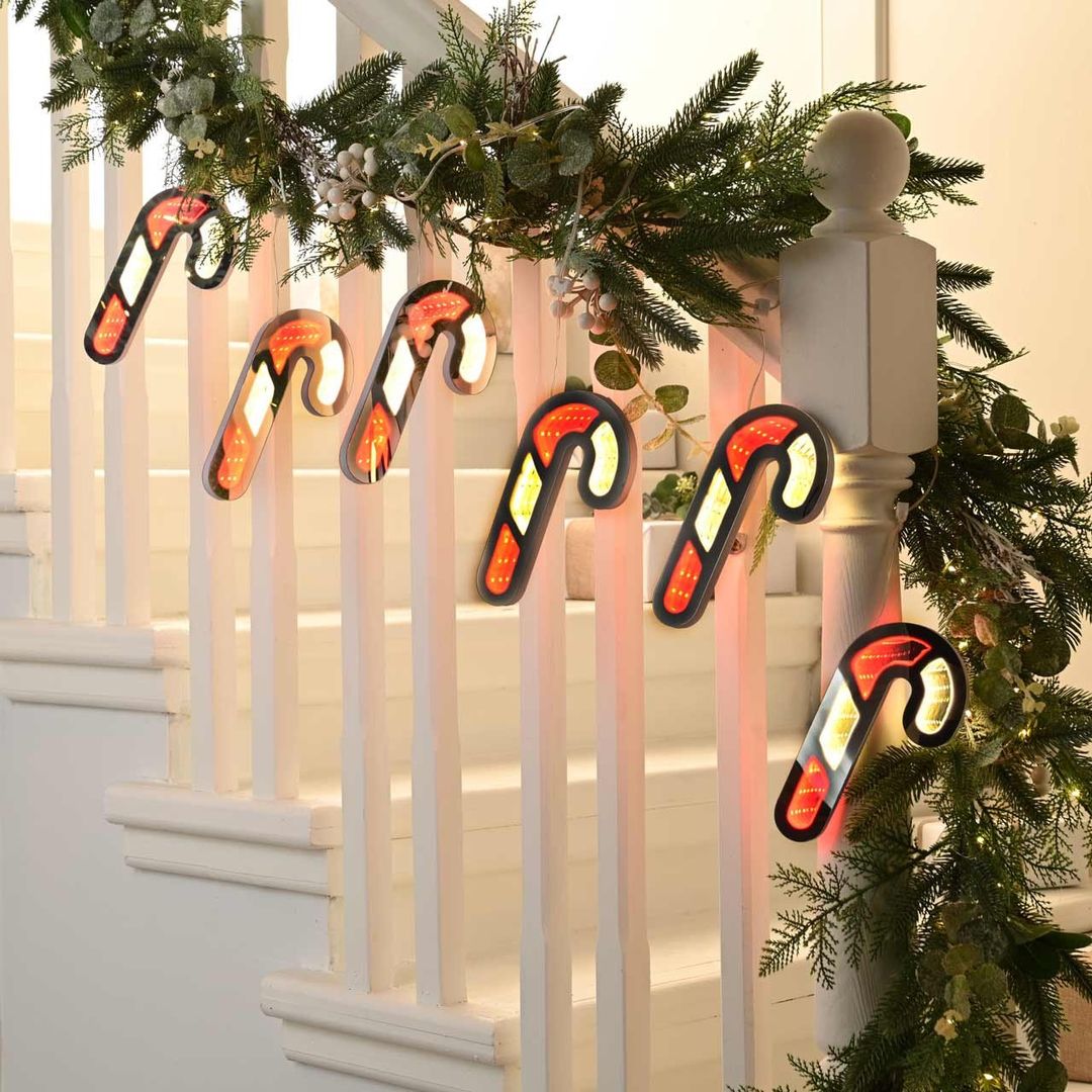 Festive 175cm Garland With 6 Candy Cane Infinity Lights - Image 1