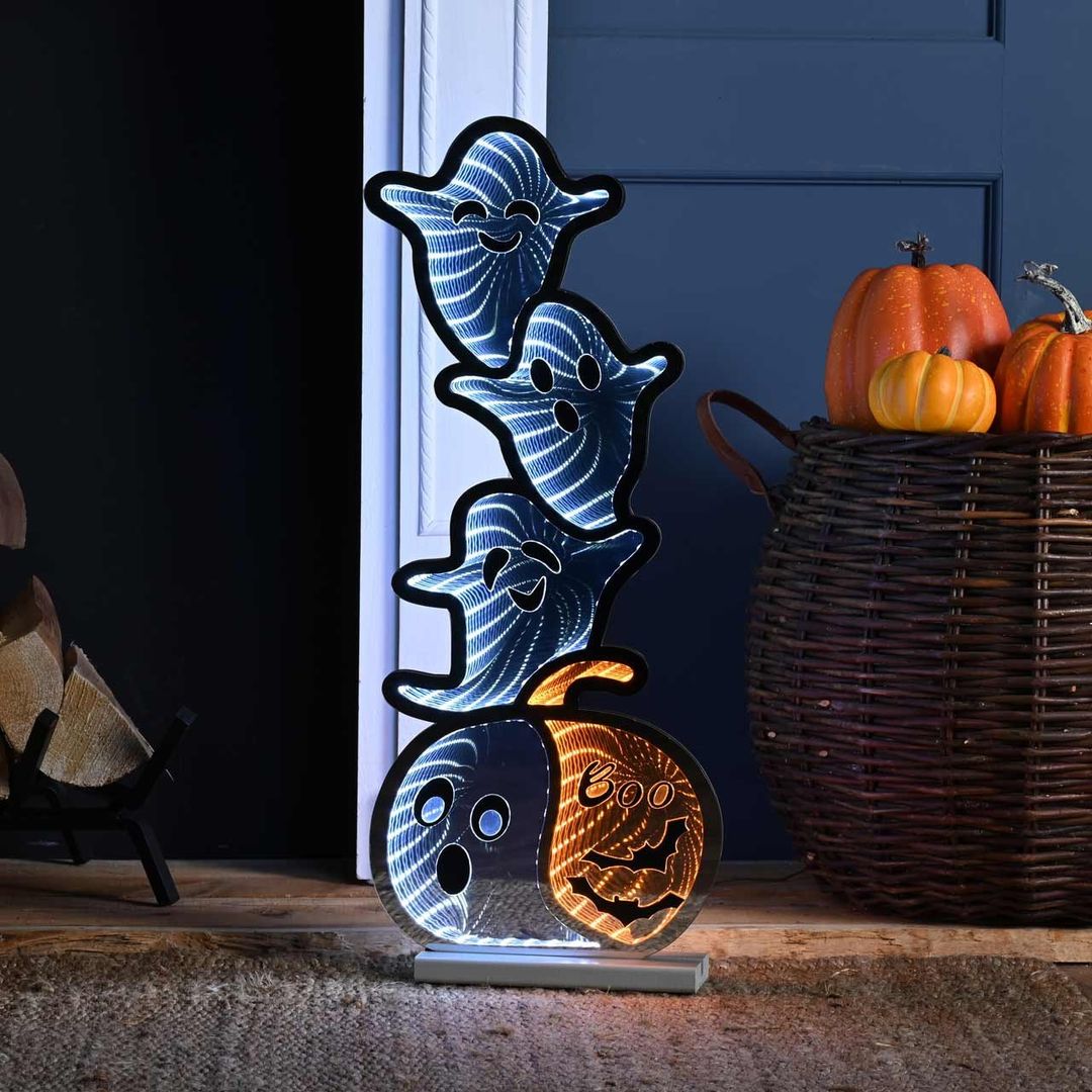 Festive 60cm Halloween Ghosts with Pumpkin Infinity Light - Image 1