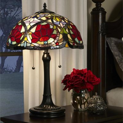 QUOIZEL Larissa table lamp in a Tiffany style - Thumbnail 2