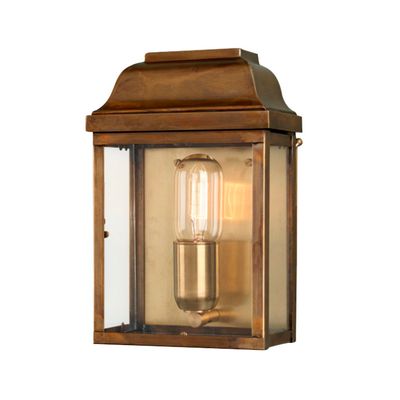 Victoria Wall Light Brass - Brass