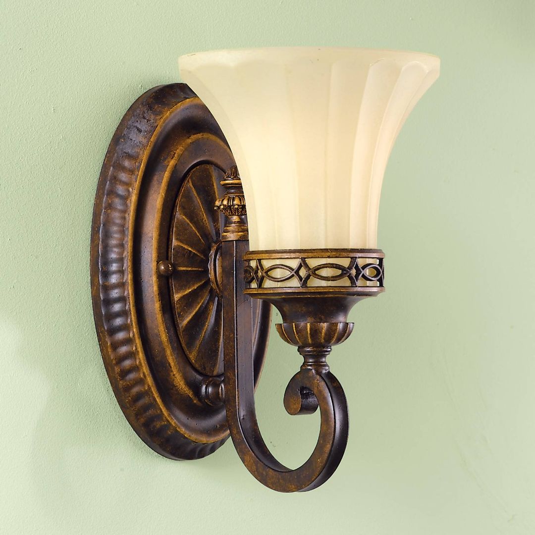 Elstead Drawing Room wall light, 1-bulb, brown/cream - Image 1