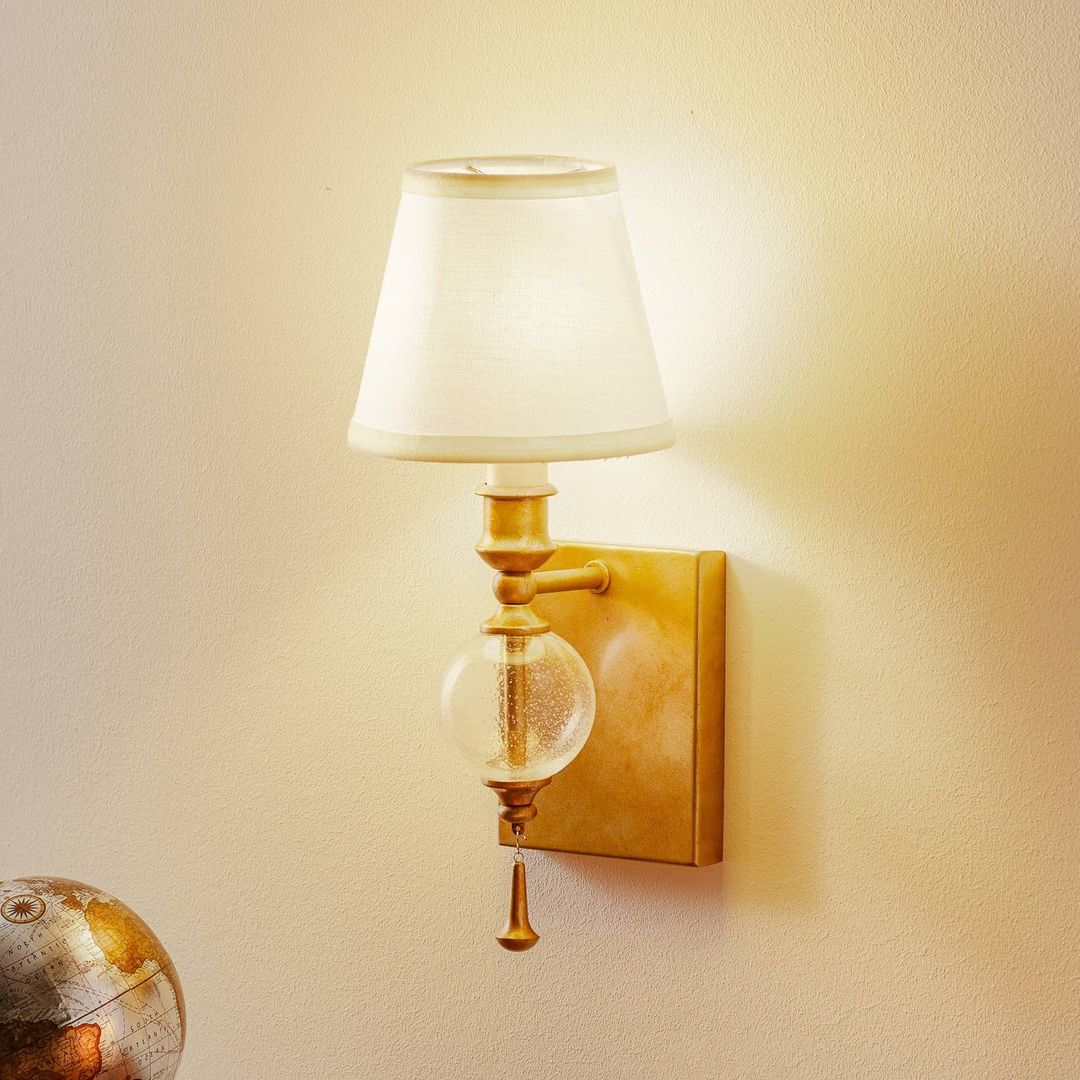 FEISS Argento Wall Light for Beautiful Light - Image 1