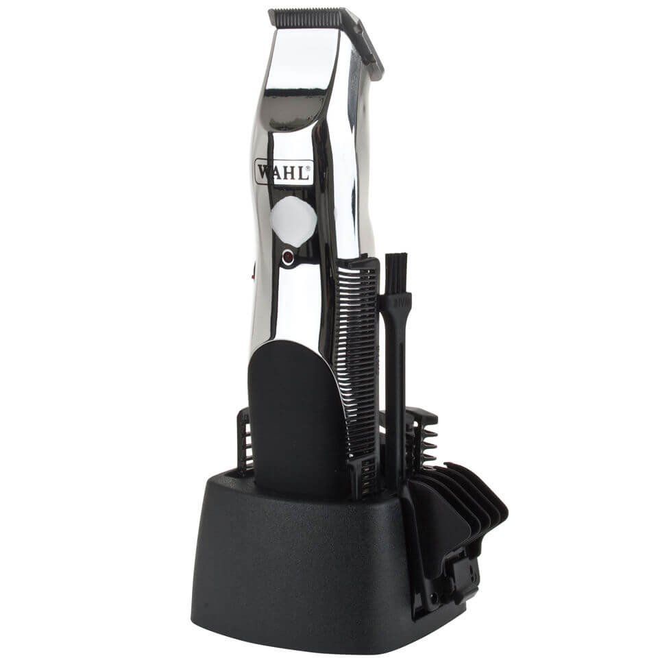 WAHL Groomsman Rechargeable 9916-1117 Beard Trimmer - Black & Chrome, Black,Silver/Grey - Image 1