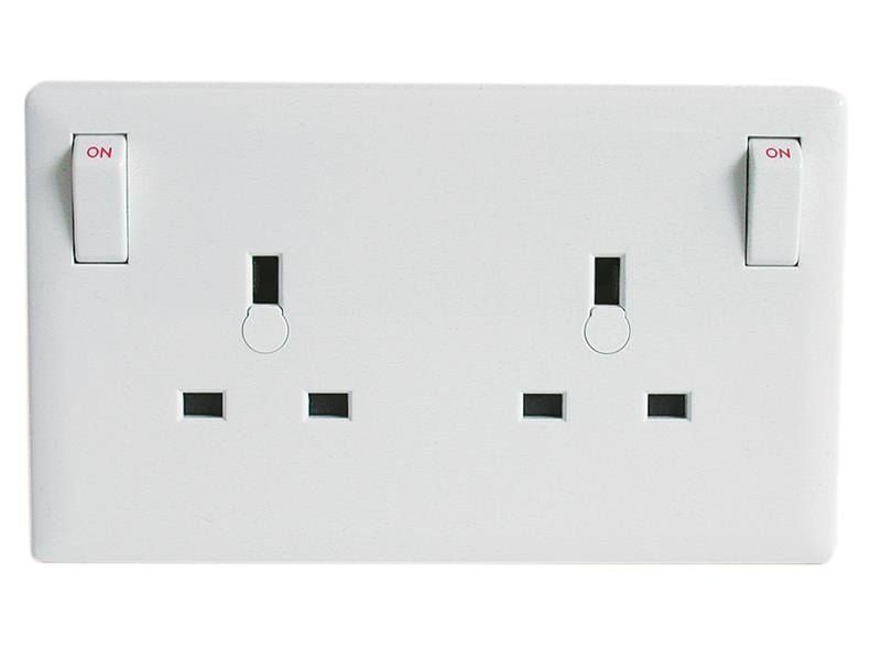 Dencon 4449 1G To 2G Converter Socket - Image 1