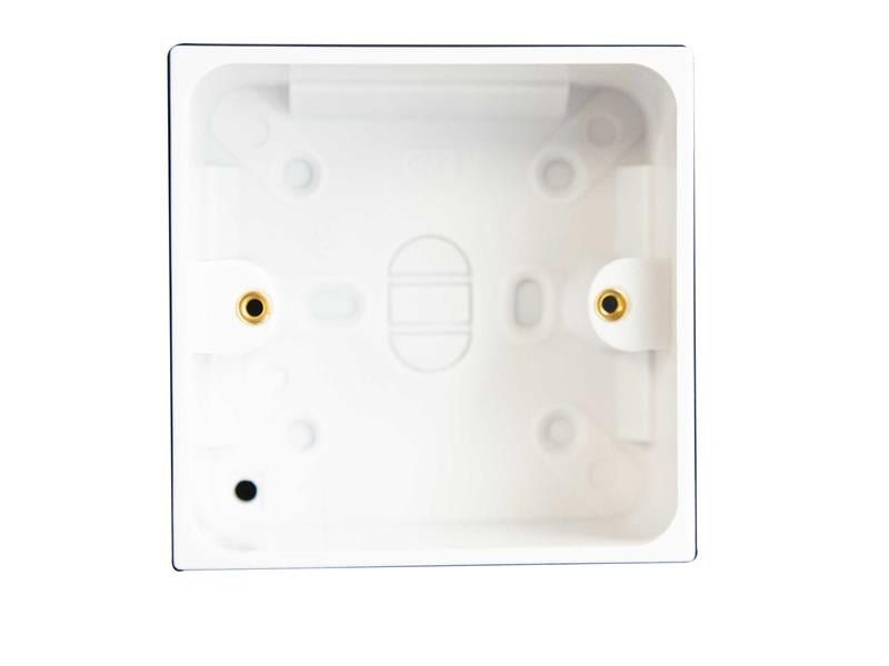 Dencon 8901NB Pattress Box With Earth 1-Gang 45Mm - Image 1