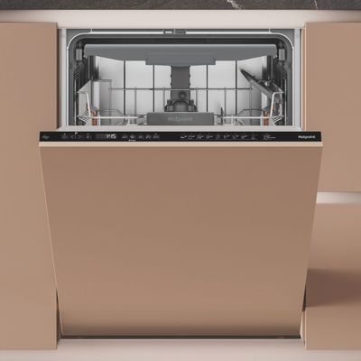 HOTPOINT MaxiSpace H7IC16M6 UK Full-size Integrated Dishwasher, Black