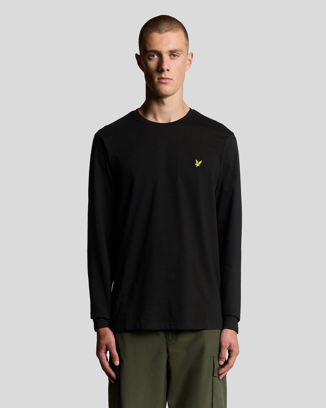 Lyle & Scott Men's Long Sleeve Cotton T-Shirt in Jet Black - Image 1