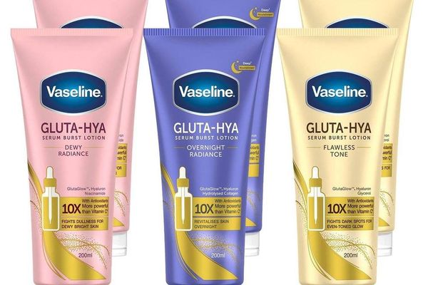 Vaseline Gluta-Hya Lotion Bundle Dewy, Overnight & Flawless Glow, 2 Pack - White