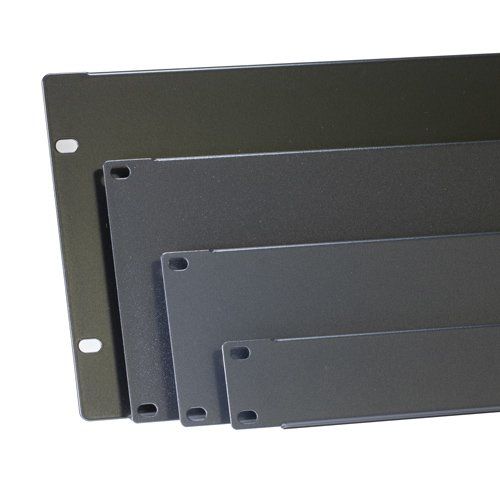 Cablenet 3u 19inch Blanking Panel Black - Image 1