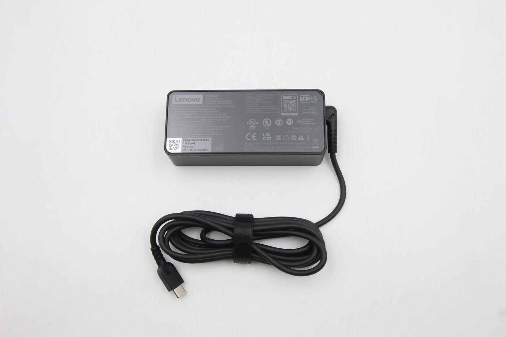 Lenovo 5A10W86255 power adapter/inverter Indoor 65 W Black - Image 1