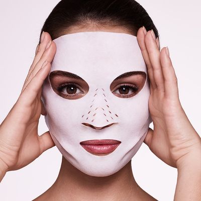 Charlotte Tilbury Instant Magic Facial Dry Sheey Mask - Hydrating Dry Sheet Mask 2,3 G