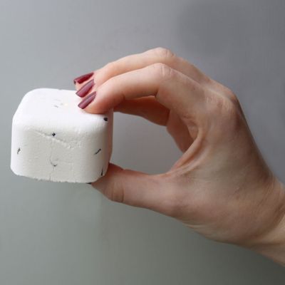 Deep Sleep Aromatherapy Shower Steamers with Lavender and Mandarin - White