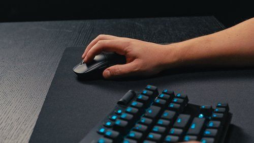 Logitech G 910-006630 mouse Gaming Right-hand RF Wireless Optical 32000 DPI - Thumbnail 2