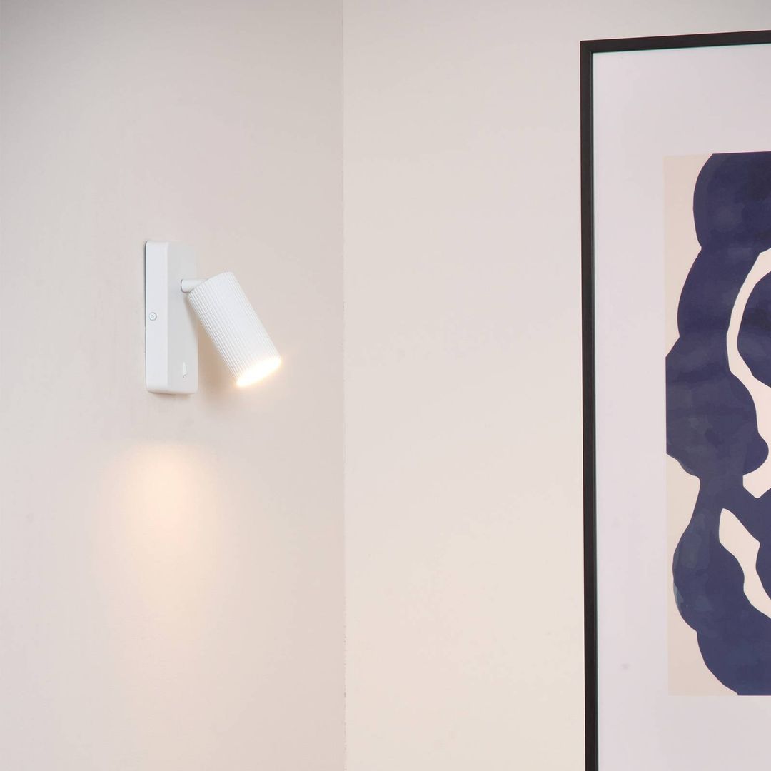 Lucide Clubs wall spotlight, 1-bulb, white - Image 1
